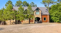Majestic Mountain Lodge