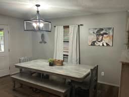 The Longhorn Lodge