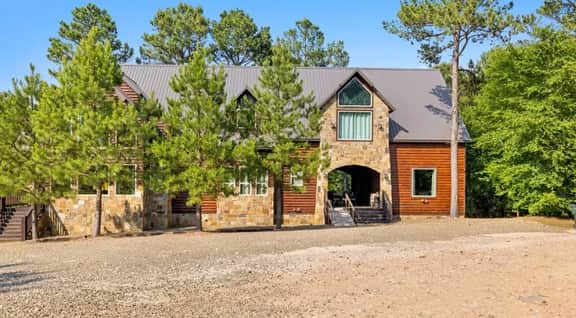 Majestic Mountain Lodge