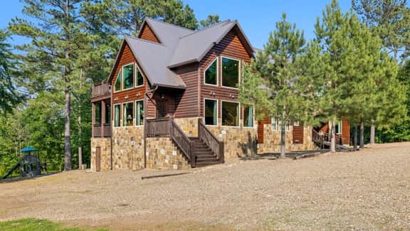 Majestic Mountain Lodge
