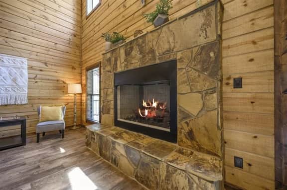 Maple Leaf Lodge