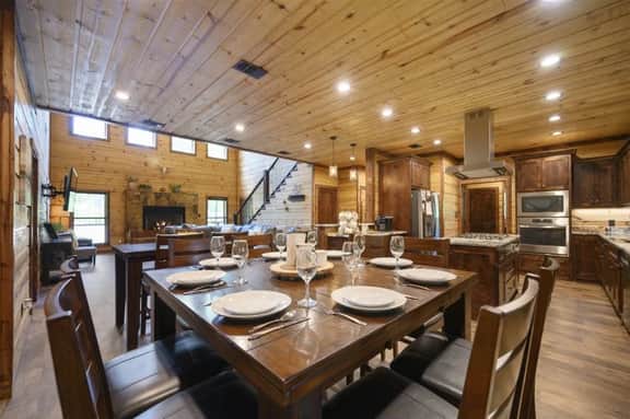 Maple Leaf Lodge